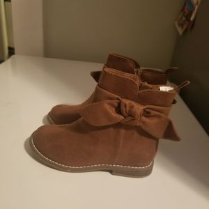 Girls brown boots